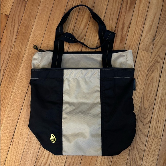 Timbuk2 tote bag. Some minor blemishes. Zip top and internal small organizer - Picture 1 of 2
